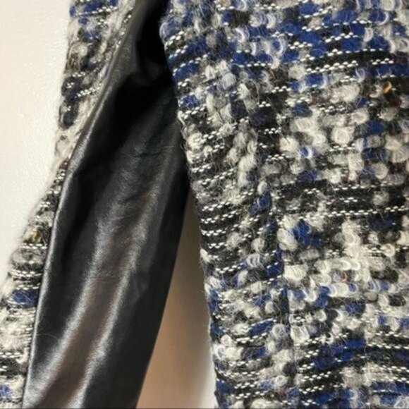 Parker Tweed Alpaca Wool Blend Lambskin Trim Blazer - Picture 2 of 8